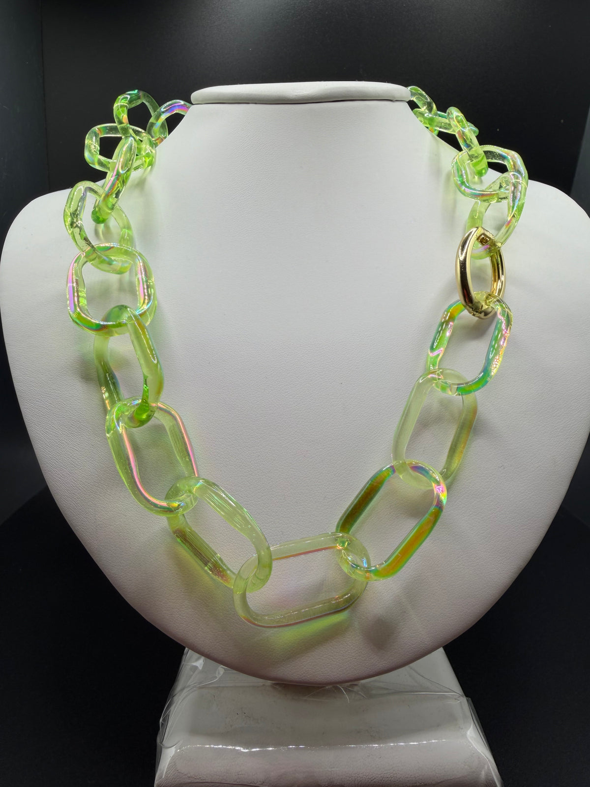 Dichro-Coated Limeade Chunky Chain