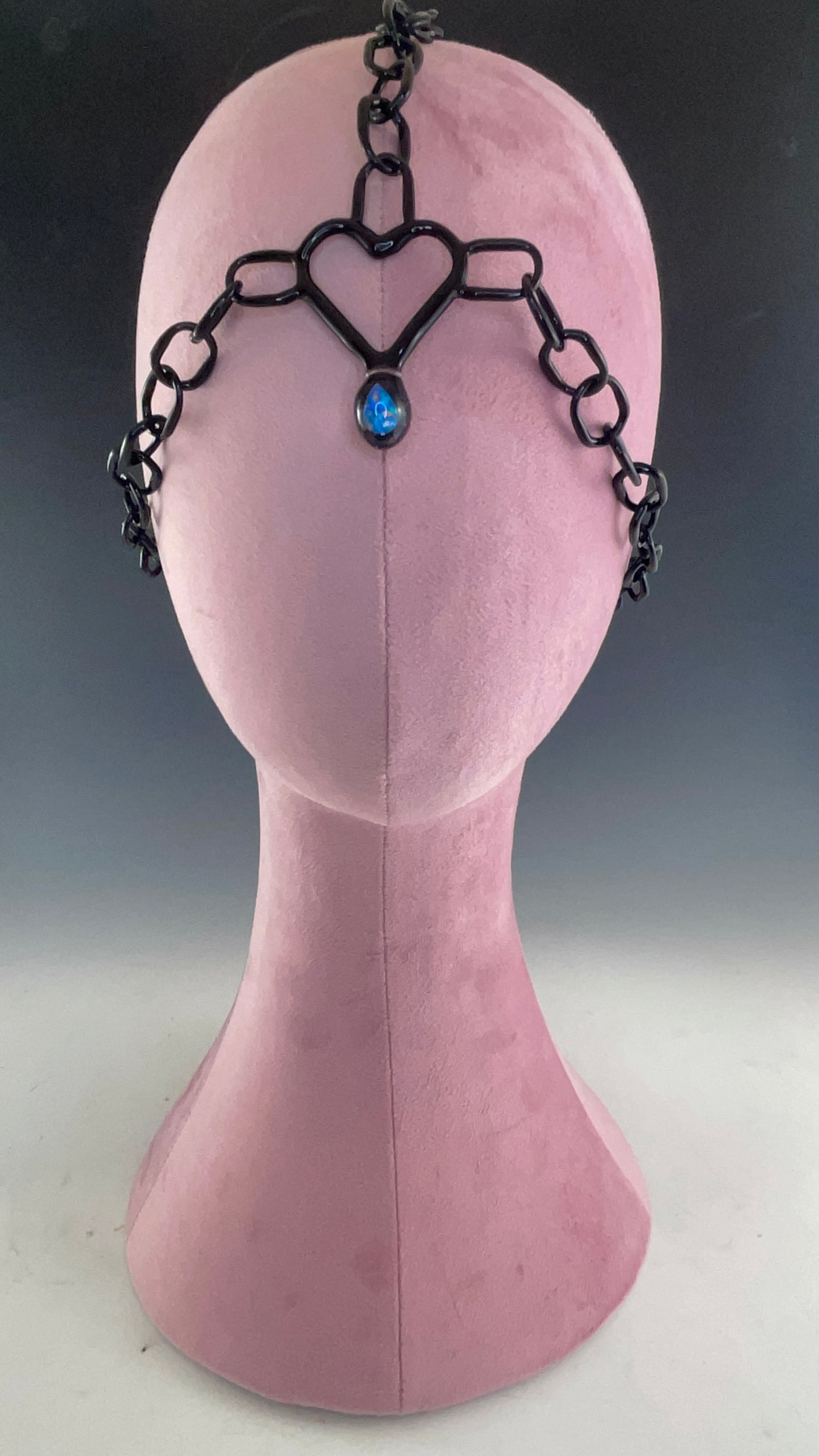 Black Heart Glass Head Chain