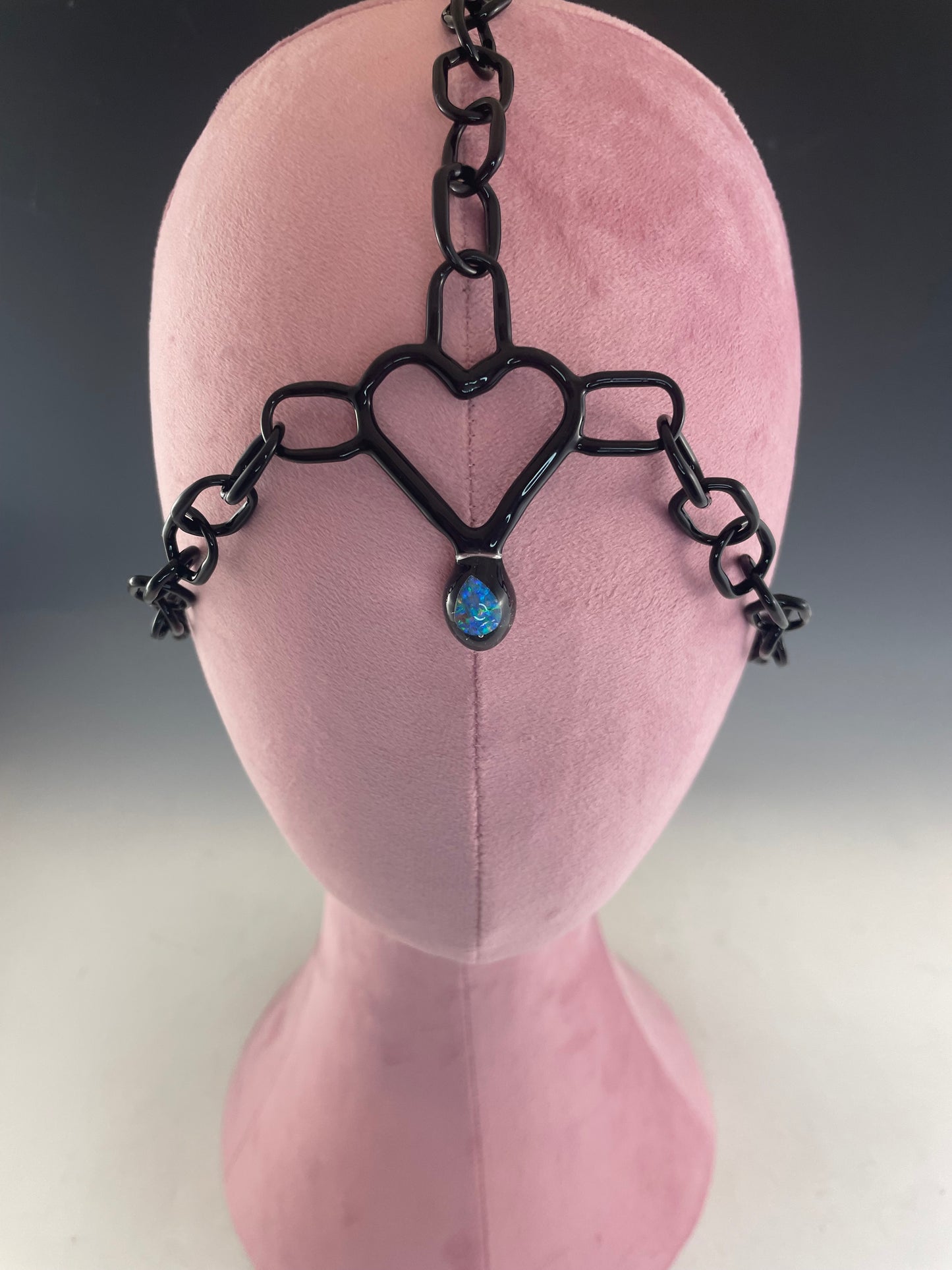 Black Heart Glass Head Chain